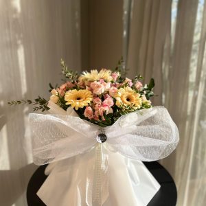 باقة الفيونكه البيضاء