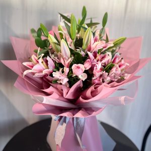 باقة الكذبلانكا الورديه